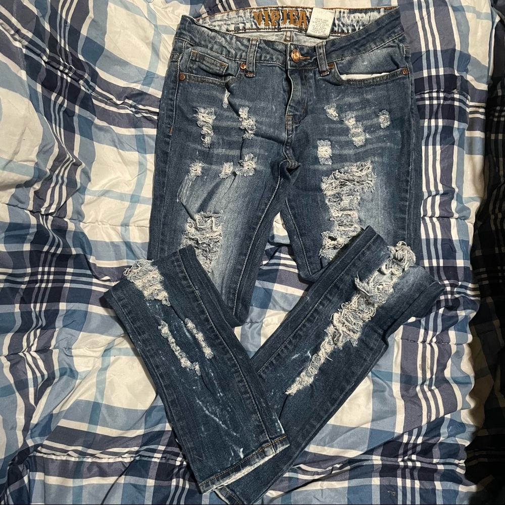 V.I.P damaged blue jeans